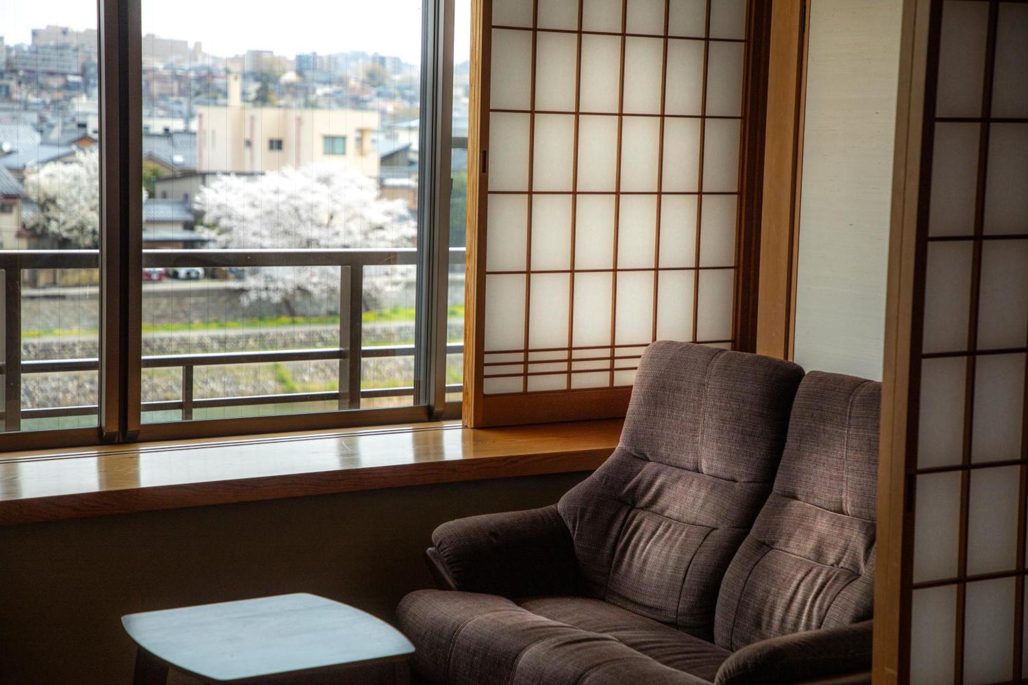 Hotel Yuyaruru Saisai Kanazawa Esterno foto